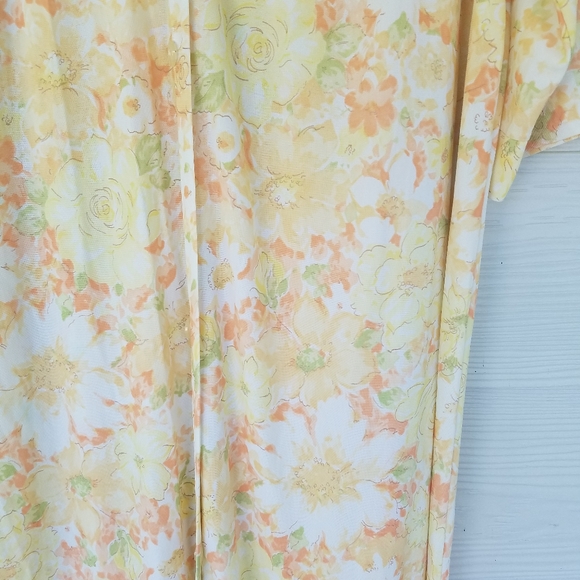 Vintage Figurfit Gown & Matching Robe Sz Medium Orange/Yellow Floral Pattern - Picture 9 of 16